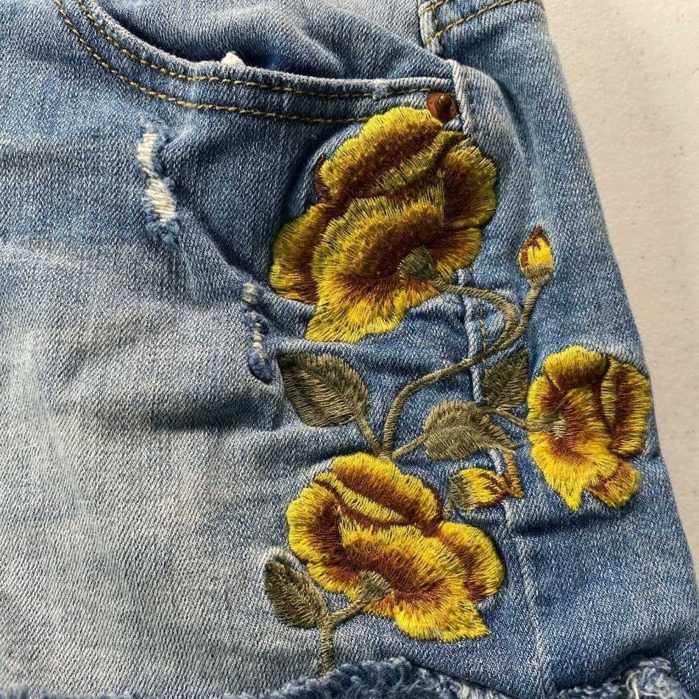 Vanilla Star Women's Size 1 Stretch Denim Jean - Picture 6 of 9